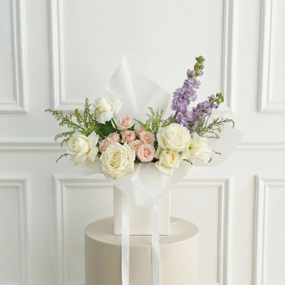 Essence PETALS Bag