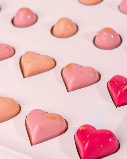 chocolate gift box| Assorted hearts and bonbons 20pcs