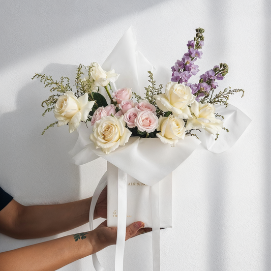 Essence PETALS Bag