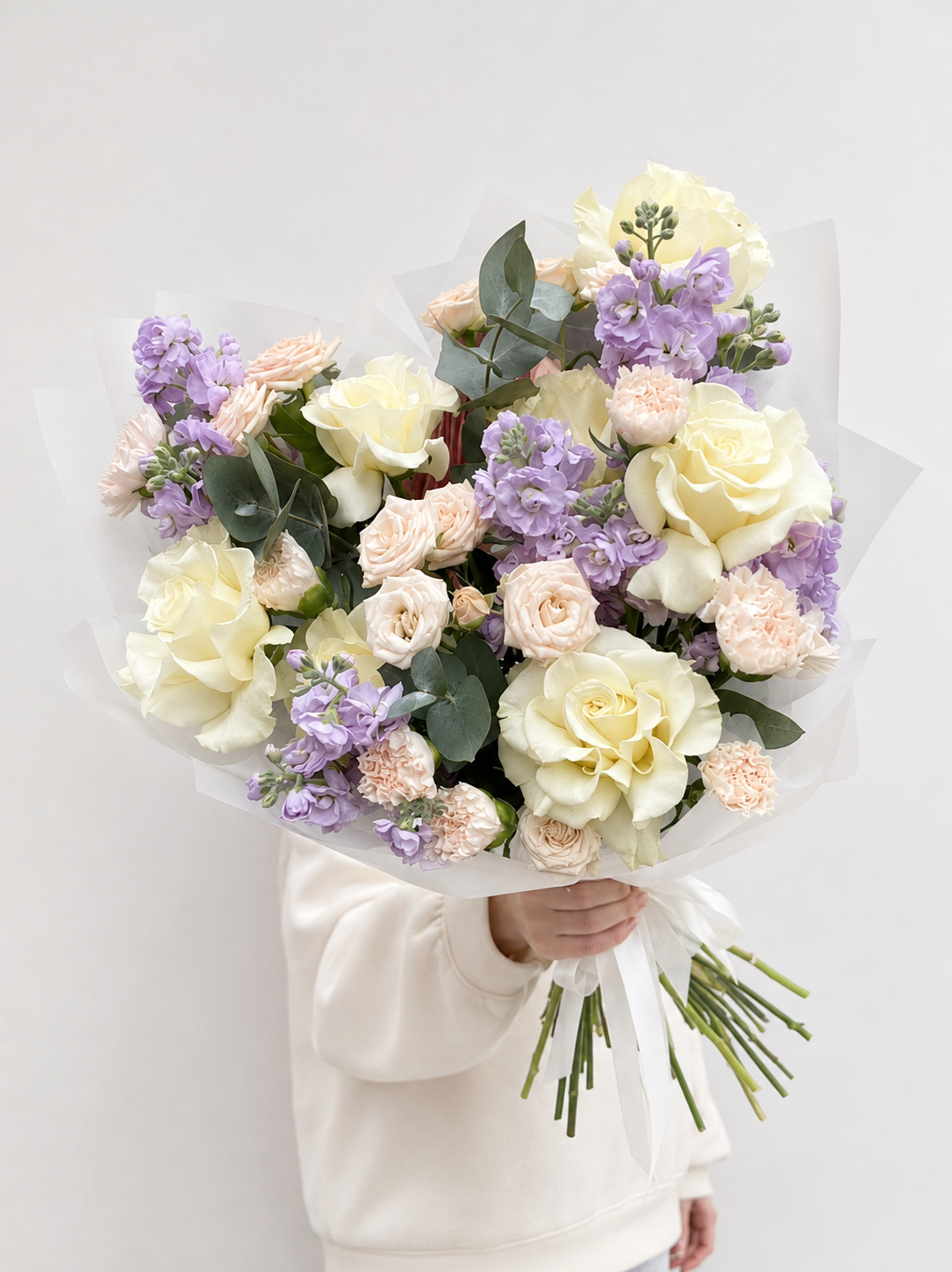 White Majesty Bouquet
